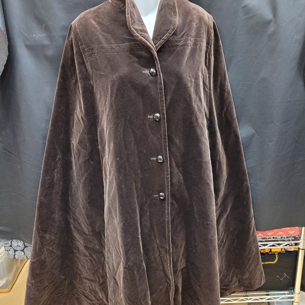 Vintage Brown Velvet Cape with Button Front